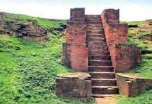 বিলুপ্তির পথে ইতিহাস ও ঐতিহ্যের নিদর্শন নওগাঁর হলুদ বিহার